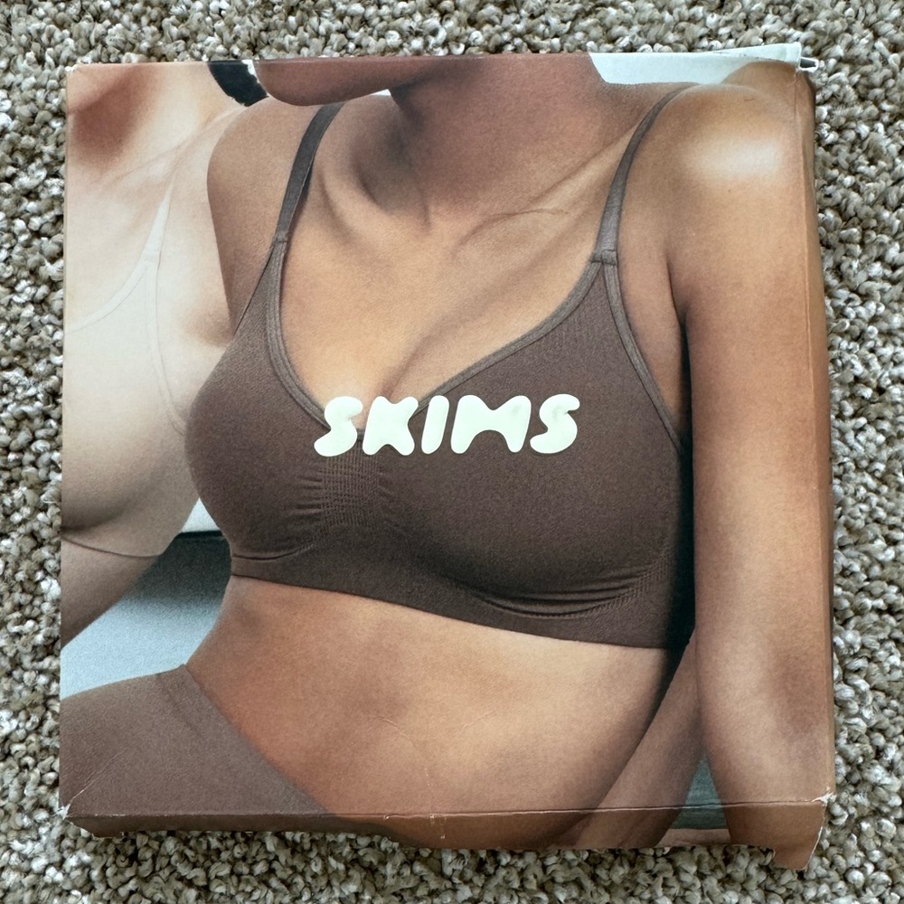 Skims Seamless Solutionwear bralette🖤
